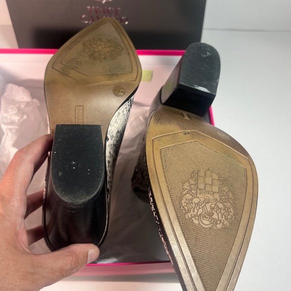 Vince Camuto Gigietta Bootie  7.5 Ash New Snake - Picture 9 of 9